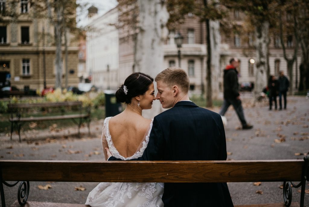 Zašto morate čekati obradu fotografija nakon vjenčanja